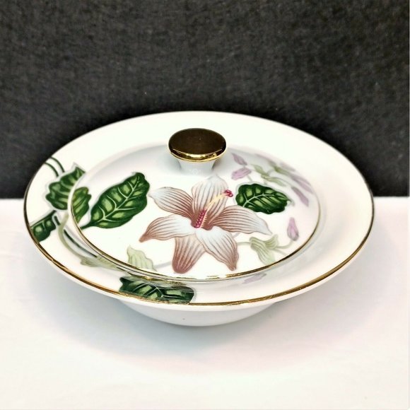 Yamaka (Newcrest) Hibiscus 6½" Covered Sugar Bowl Occupied Japan Gold Trim - Picture 1 of 5